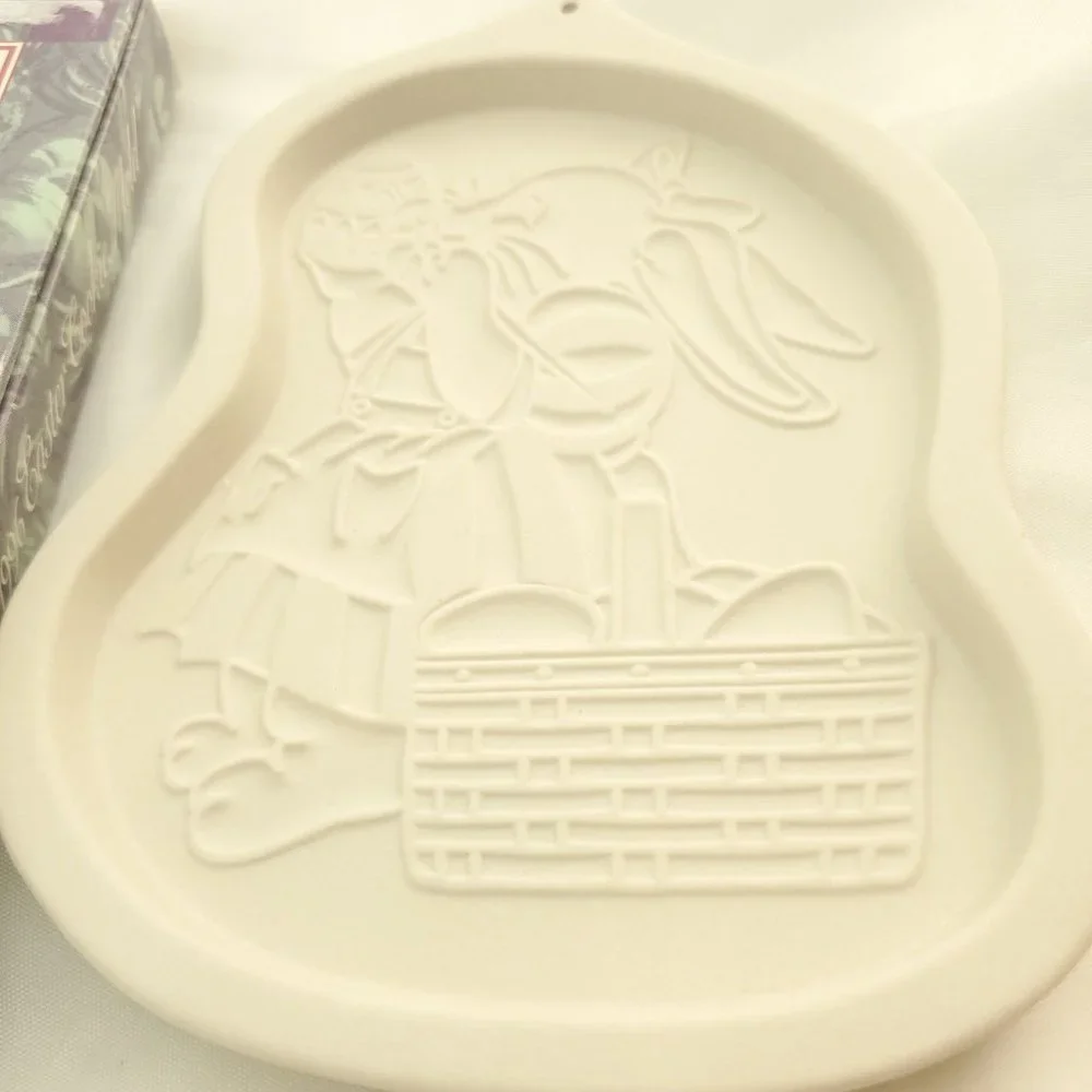 Longaberger Cream Ceramic Pottery Rosemary Bunny 1996 Easter Chocolate/ Cookie